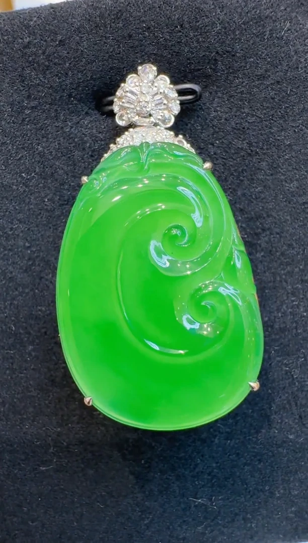 吊坠(不含链)18K金镶嵌翡翠多样性团购发一件