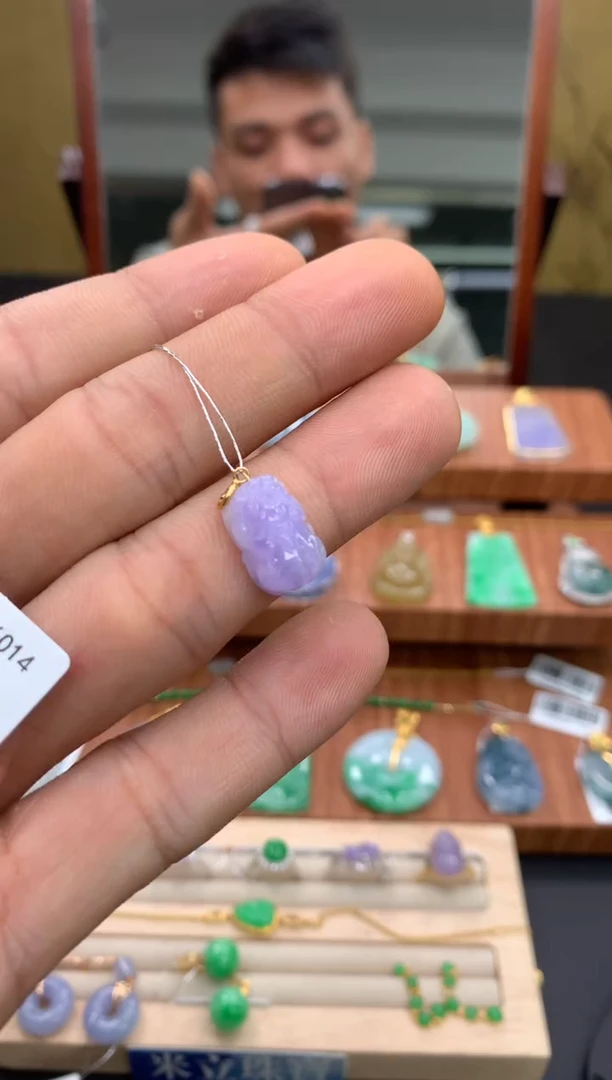 吊坠(不含链)18K金镶嵌翡翠貔貅