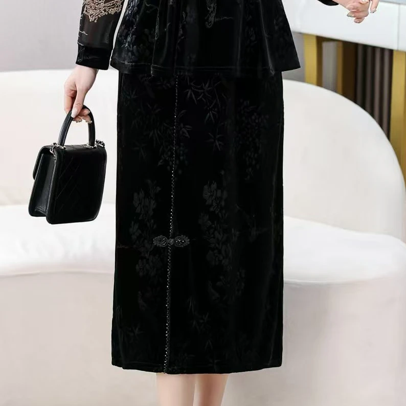 2024夏季新款时尚百搭休闲简约舒适国风气质丝绒裙半身裙微弹女潮