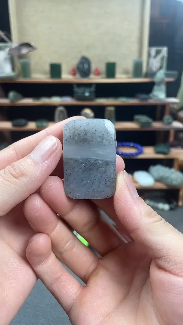 和田玉未镶嵌吊坠(不含链)张*