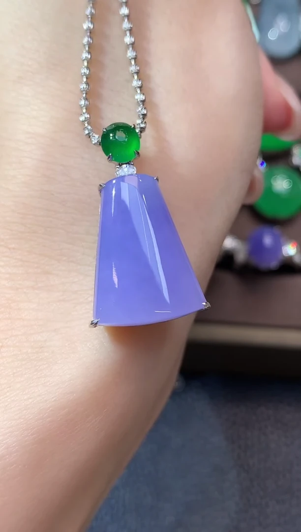 吊坠(不含链)18K金镶嵌翡翠D20 紫货有一定色差