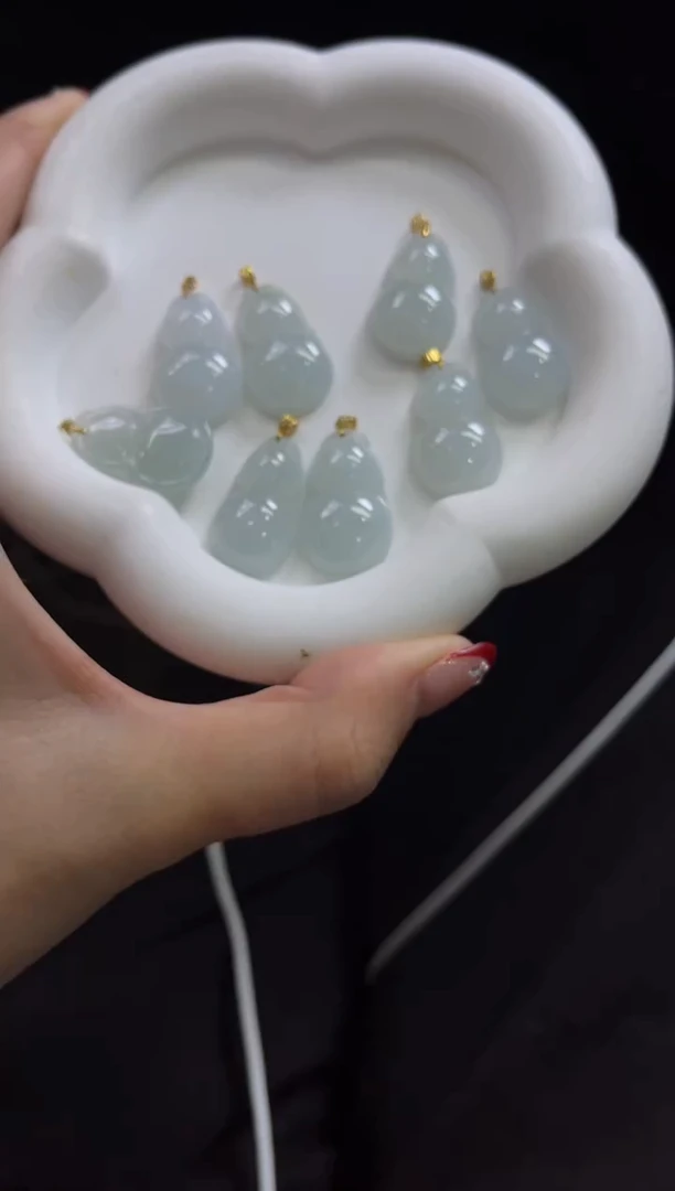 【闪购商品】翡翠颈饰18K金镶嵌L21多样性发一件/配绳子