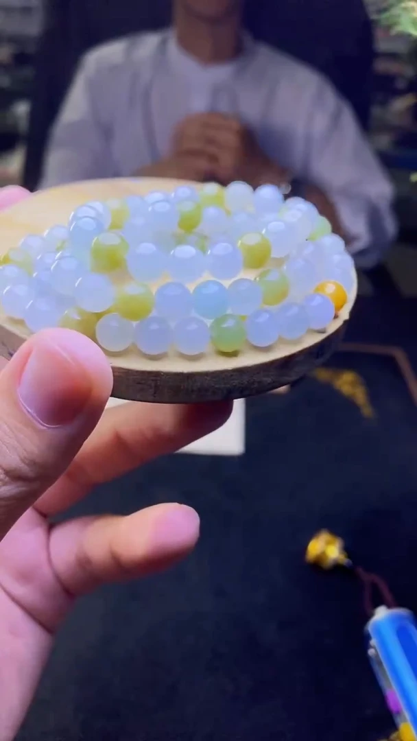 定制翡翠未镶嵌天然缅甸A货翡翠，多样性发货，拍一发一