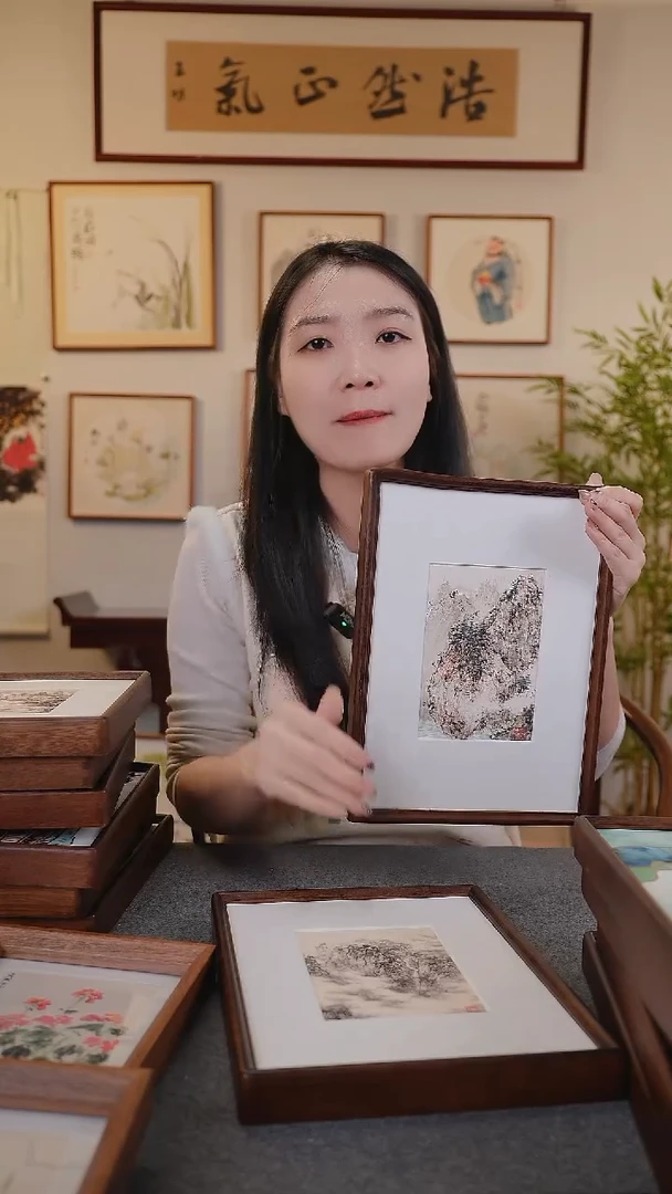 竖款鹿鸣现代美术馆