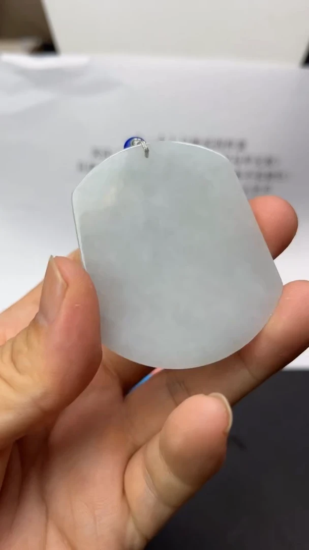颈饰未镶嵌翡翠清**河天然翡翠