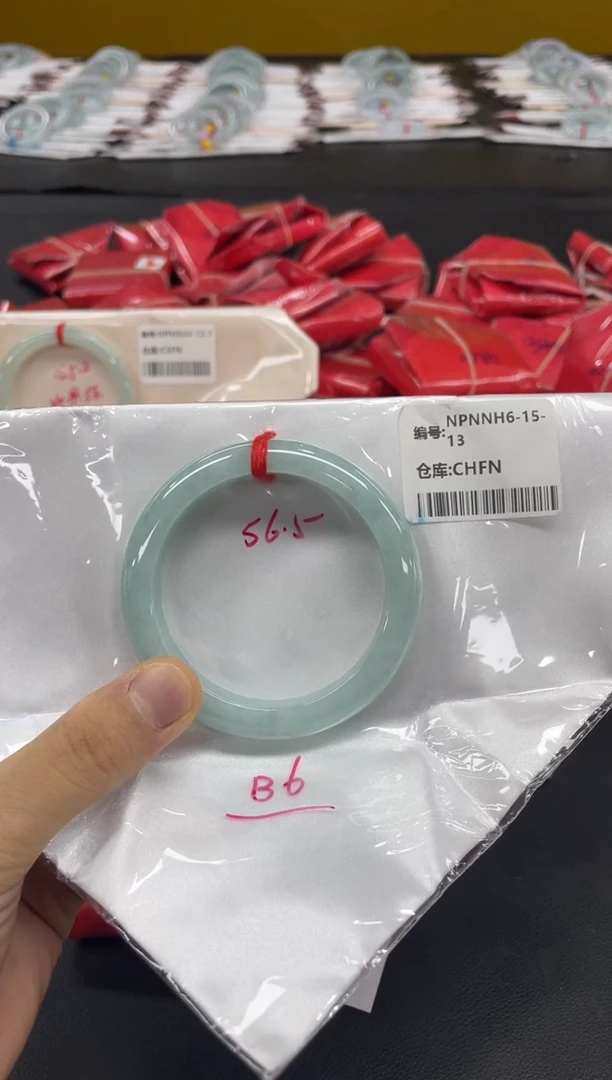 未镶嵌手镯翡翠翡翠手镯