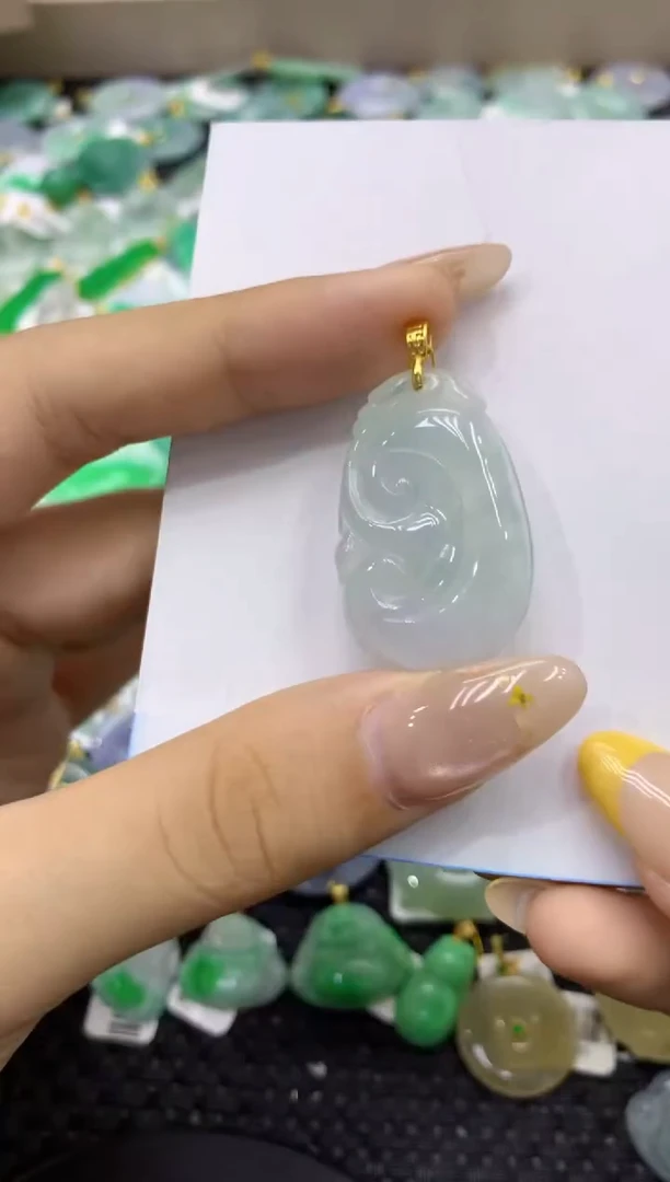 颈饰未镶嵌翡翠天然缅甸翡翠A货
