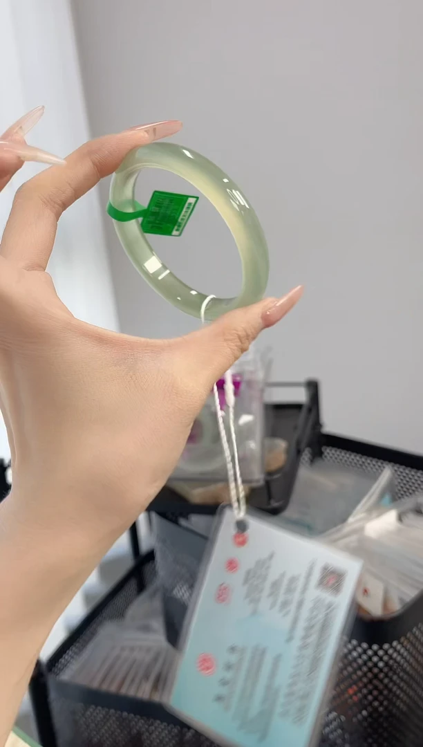 【闪购商品】玛瑙/玉髓手镯未镶嵌60-61圈