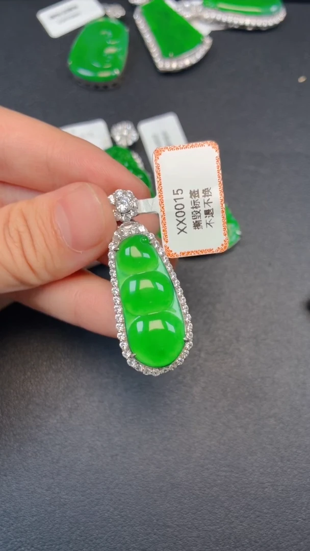 吊坠(不含链)银S925镶嵌翡翠吊坠