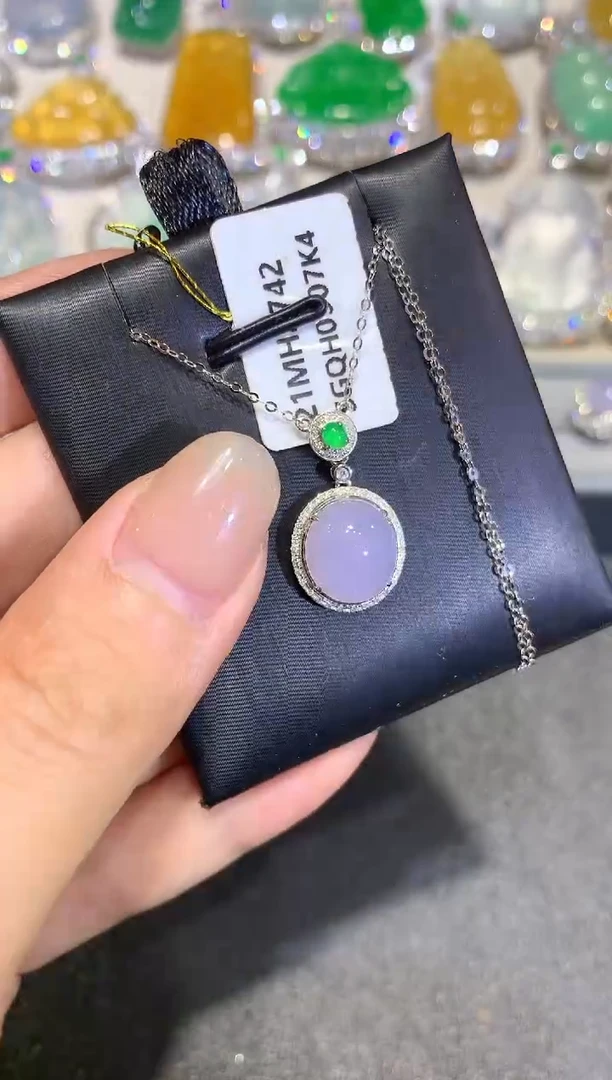 【闪购商品】翡翠颈饰18K金镶嵌q27紫货有色差