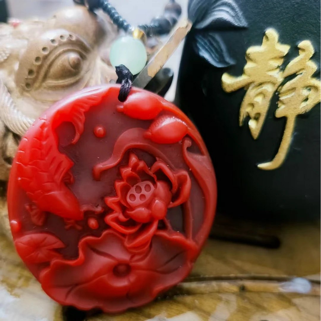 DZ-904   龙涎香精品莲花吊坠