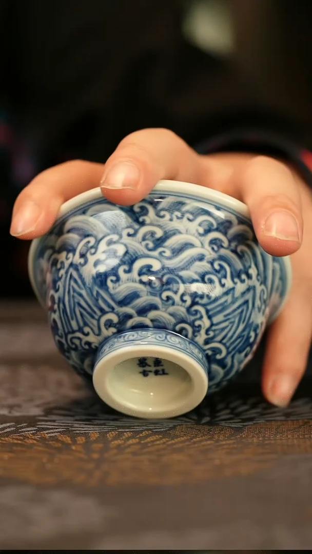 垂虹慕古江崖海水龙纹压手