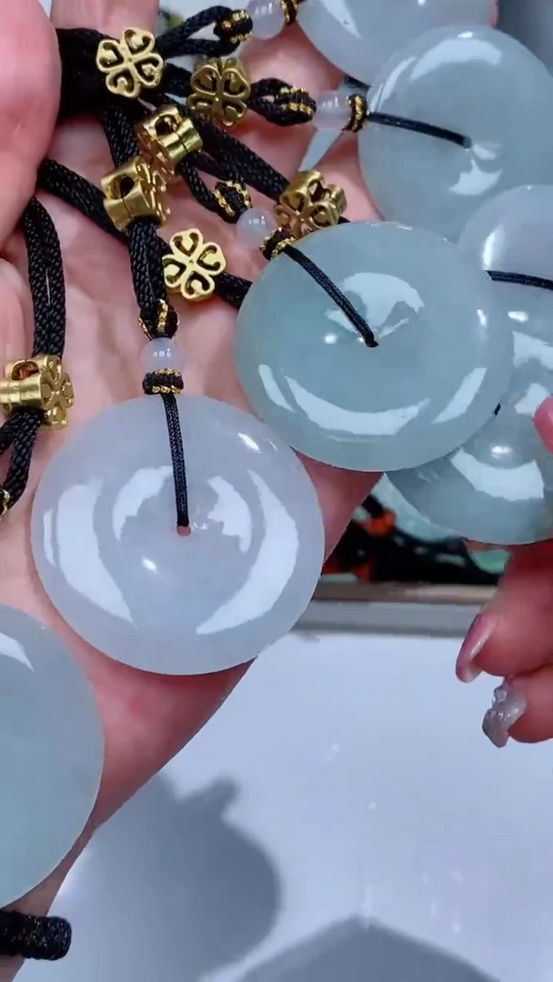 翡翠未镶嵌颈饰吊坠团购多样性发一件