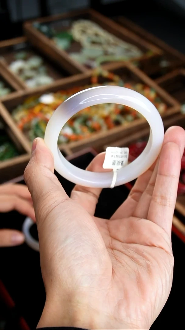 未镶嵌镯子玛瑙/玉髓009   62圈口