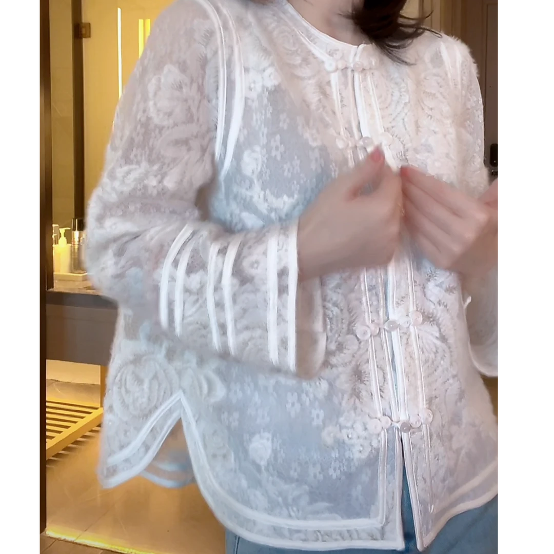 设计感新中式刺绣盘扣长袖上衣春季2025新款轻奢气质高级感衬衫