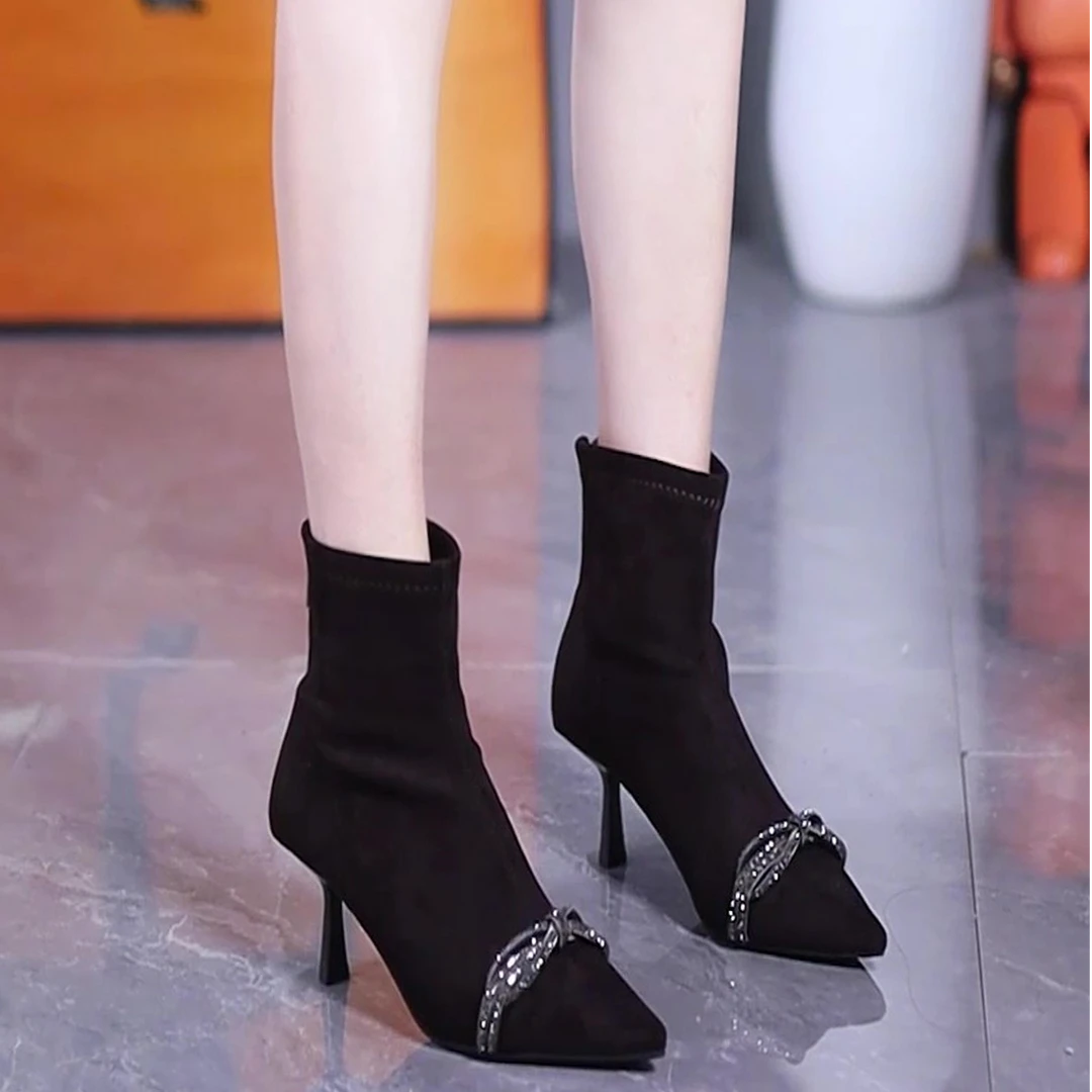 6cm法式水钻蝴蝶结高跟瘦瘦靴女2025气质尖头绒面后拉链细跟短靴