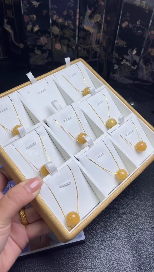【闪购商品】翡翠吊坠(赠链)未镶嵌K90 多样性发一件/