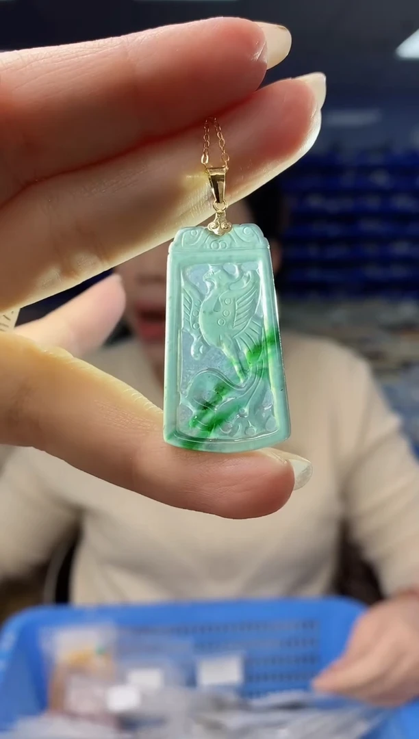【闪购商品】翡翠吊坠(不含链)18K金镶嵌G01753