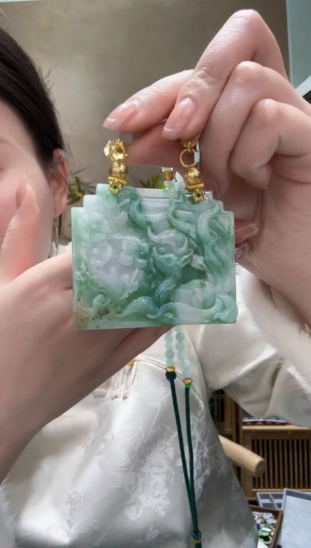 【闪购商品】翡翠颈饰未镶嵌吊坠