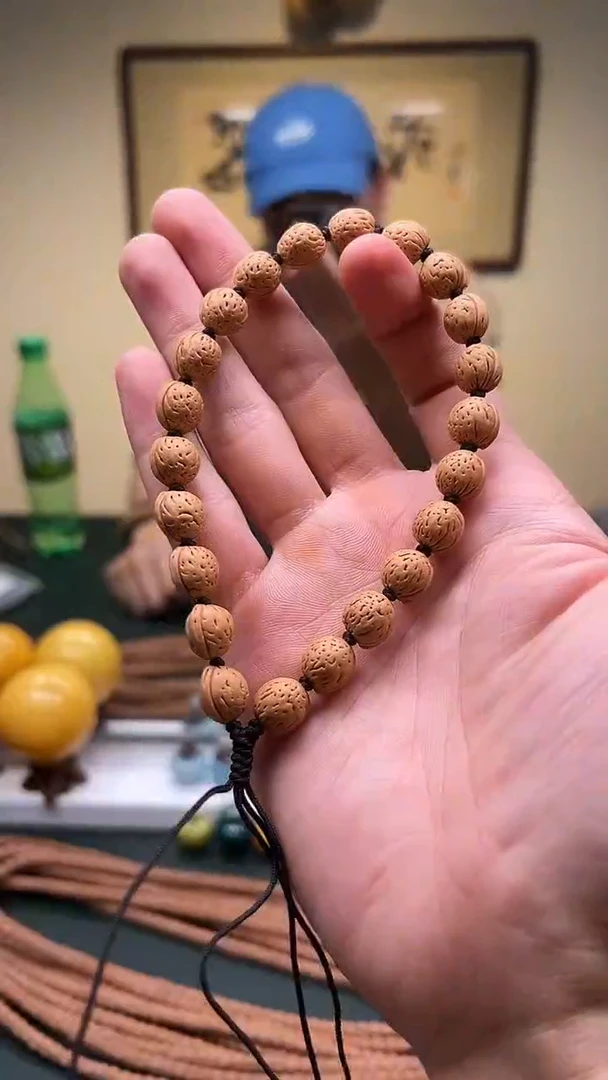 【闪购商品】桃核手串10mm+ 原生态头尾无修盘锦桃核手持