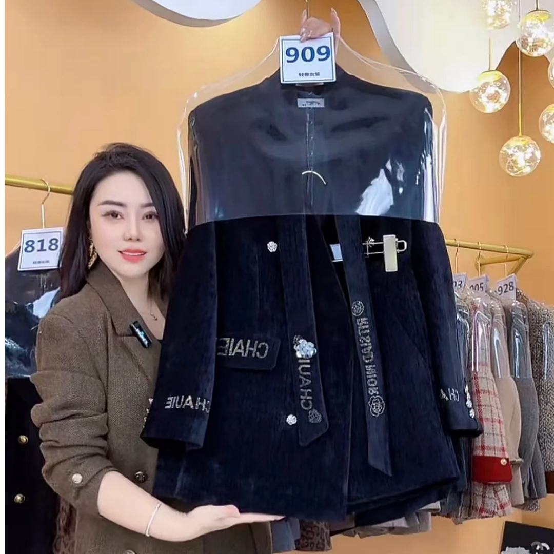 加棉保暖2025冬季新款烫钻工艺三件套套装西装+短裤+腰带轻奢C909