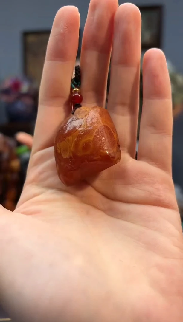 琥珀颈饰未镶嵌吊坠