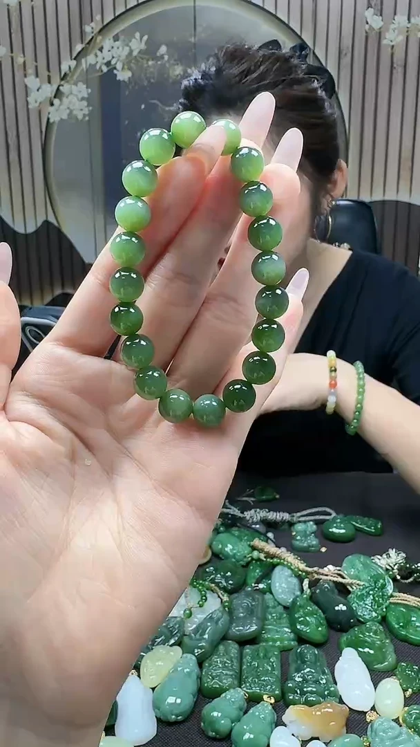 未镶嵌和田玉挂件10