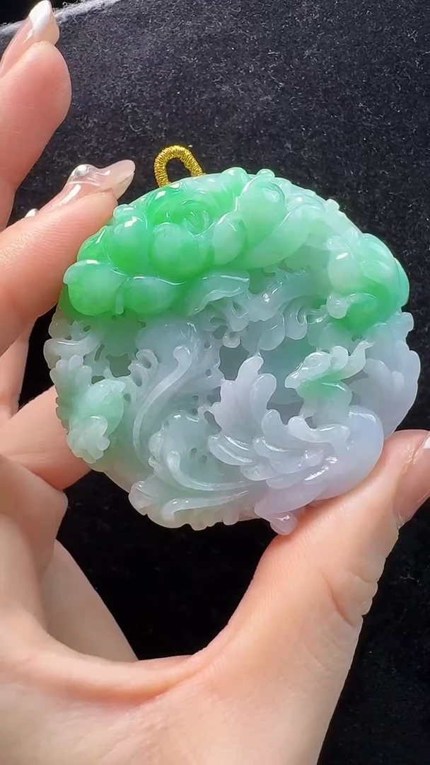 颈饰未镶嵌翡翠凤穿牡丹