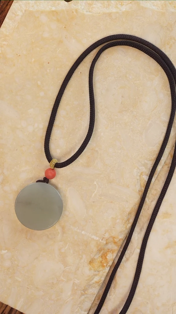 和田玉未镶嵌吊坠(赠链)无事牌