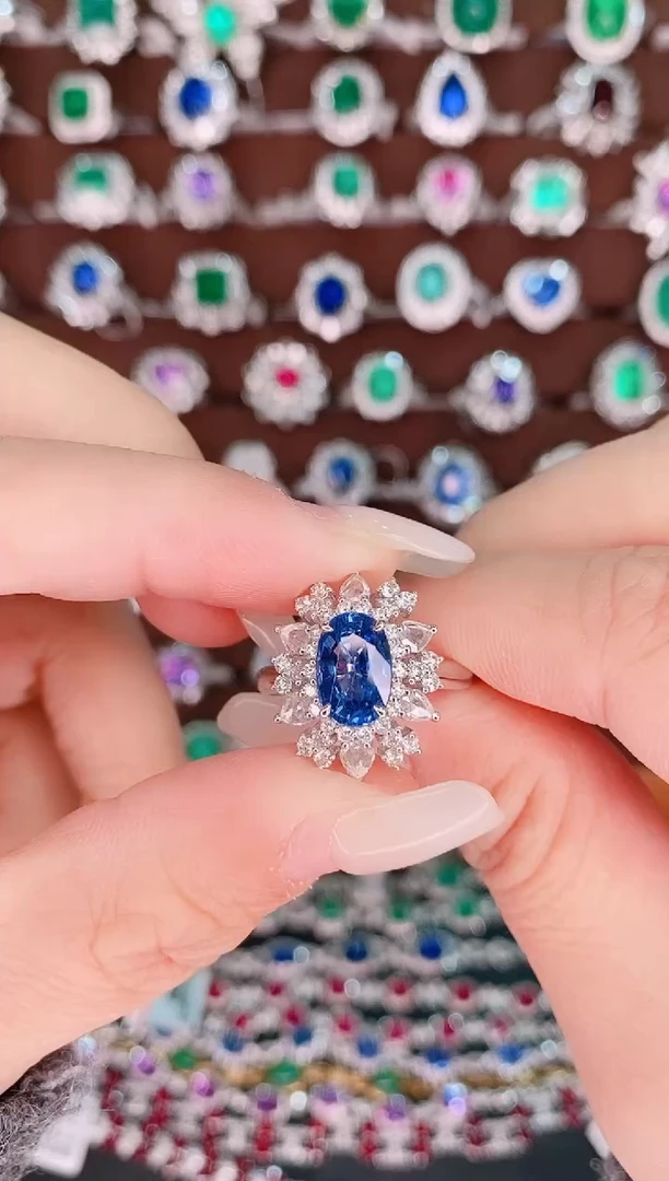 【闪购商品】蓝宝石18K金戒指18K金镶嵌2.17克拉