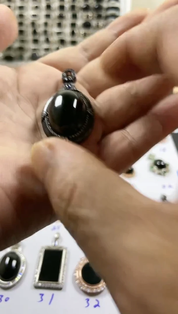 吊坠(赠链)银S925镶嵌翡翠大蛋面