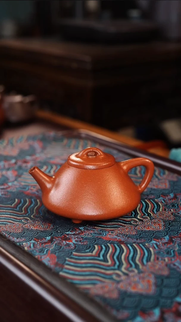 茶壶紫砂唯*子冶 红降坡