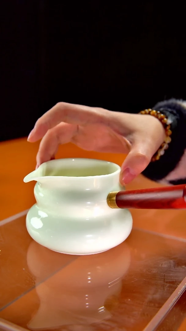 其他陶瓷《言泥陶瓷》璞玉绿豆冰冻瓷系列 公道杯