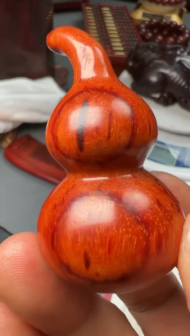 紫檀木类端景台印度小叶紫檀葫芦把件