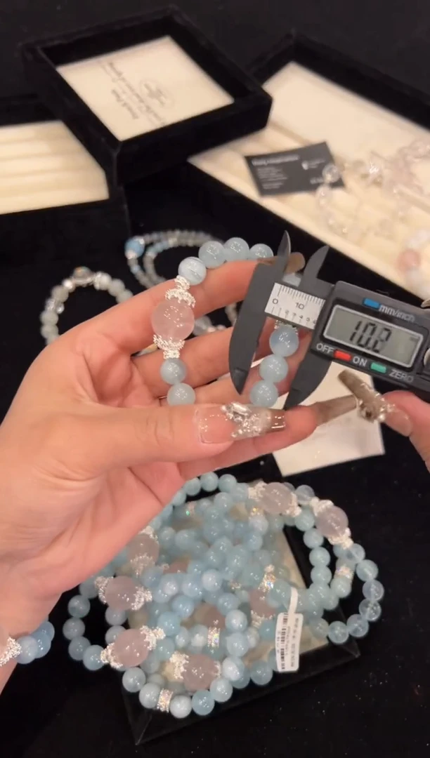 【闪购商品】水晶手链合金海蓝宝手链x1400