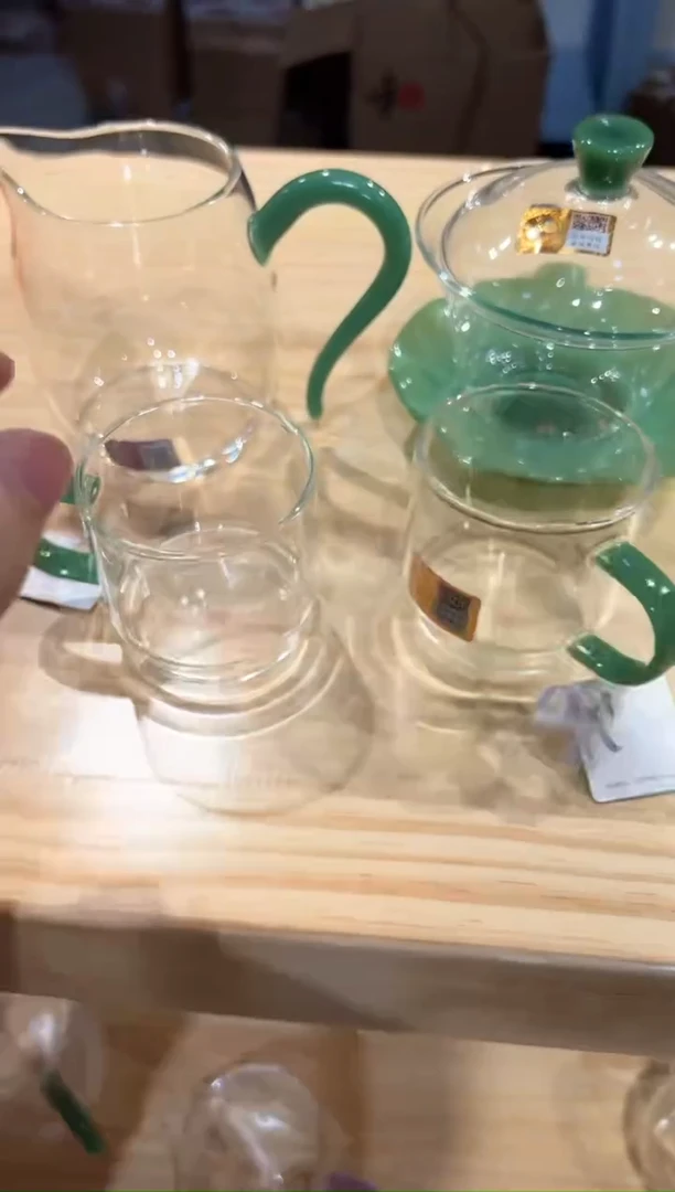 禾器-慕然茶海-翡翠玉+逸杯翡翠玉2只+荷叶盖碗翡翠玉