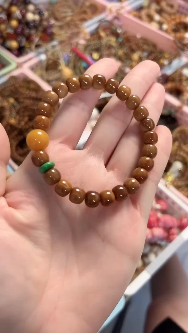 未镶嵌石英质玉(黄龙玉)手串库克老型7*8mm搭配黄龙玉多样性发货