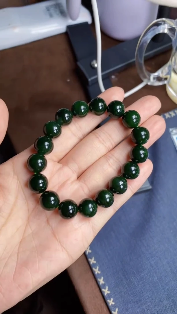 颈饰未镶嵌和田玉和田玉