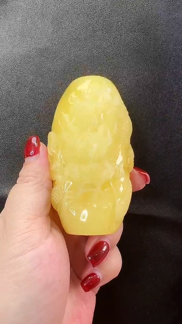 未镶嵌颈饰琥珀吊坠