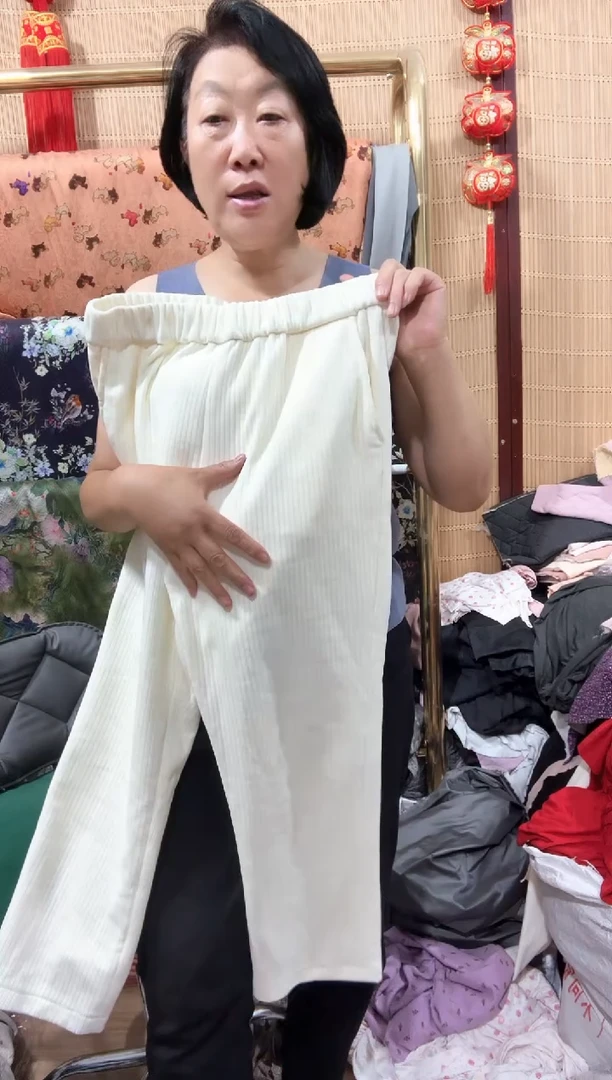 雪尼尔白色大码裁片一条