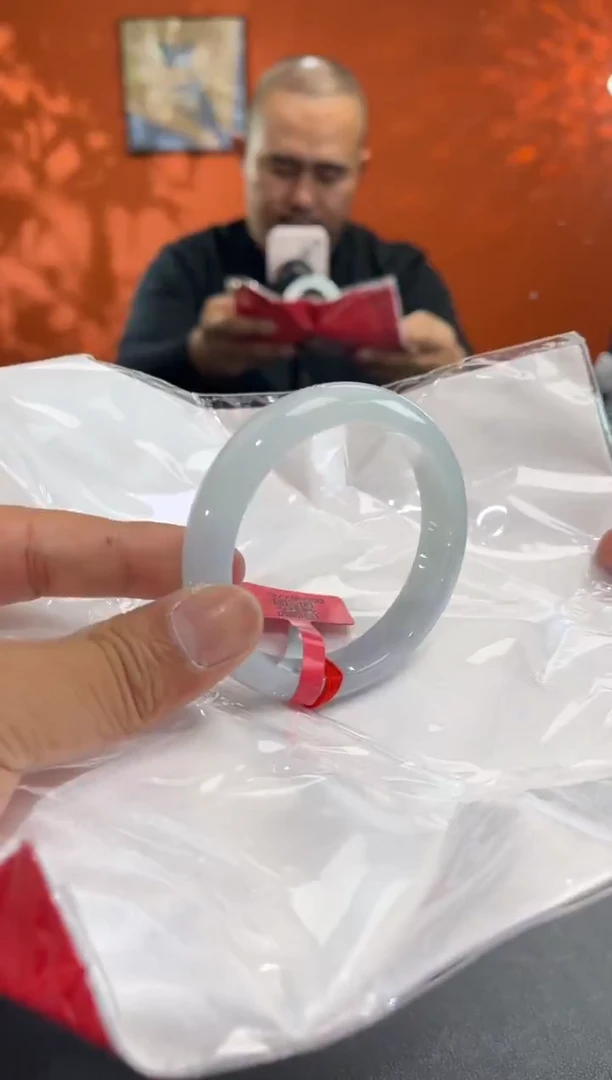 未镶嵌手镯翡翠10