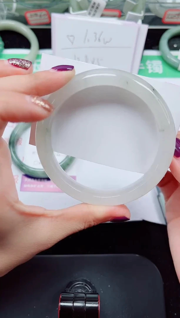 未镶嵌手镯石英质玉111-62/63