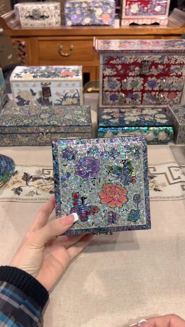 【闪购商品】蓝边黑底弘贝雅螺钿漆器文化馆