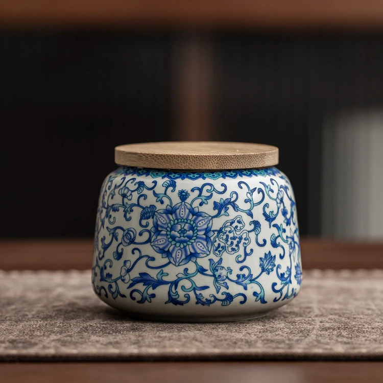 汝窑缠枝莲茶叶罐陶瓷防潮存储罐小号便携旅行密封罐装茶包装盒子