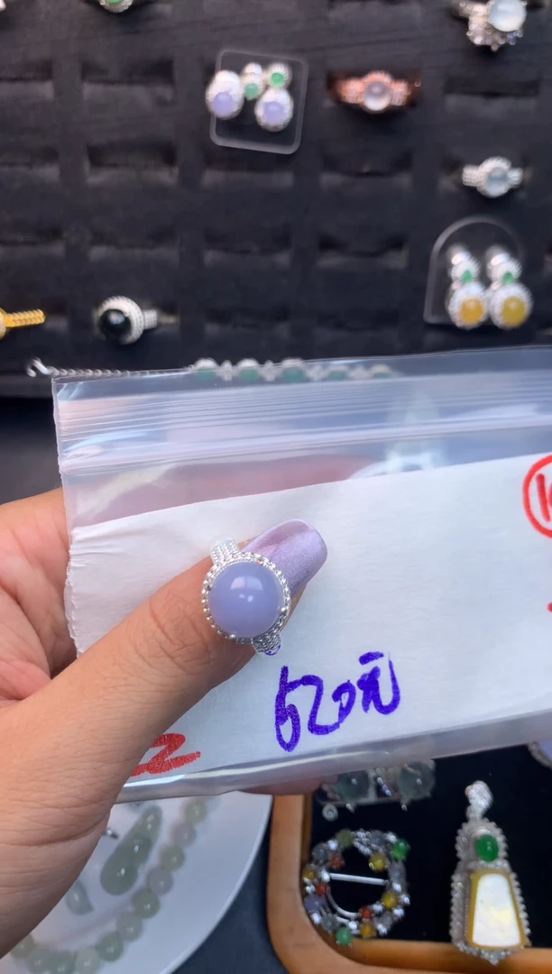 未镶嵌定制翡翠毛货需精细抛光多样性发一件蛋面+520元