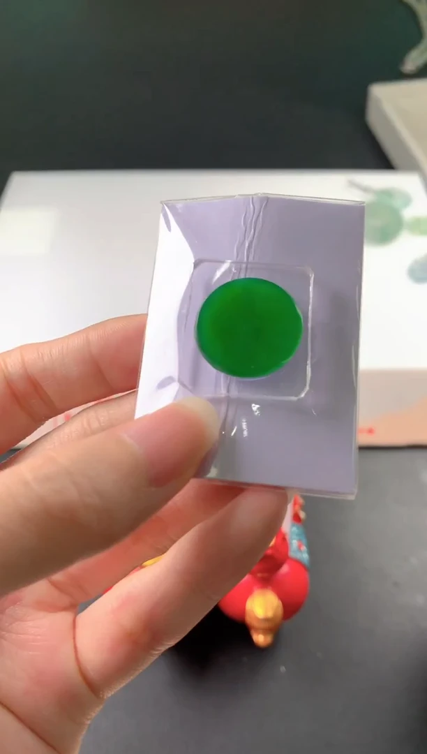 未镶嵌定制翡翠时***?裸玉（客户意向镶嵌）