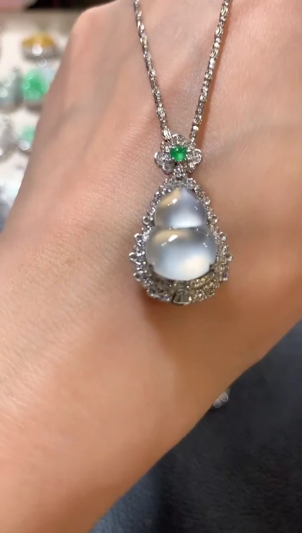 吊坠(不含链)18K金镶嵌翡翠n17