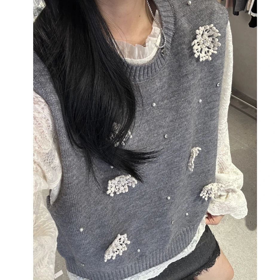 DEZI宝藏衣橱蕾丝花纹打底衫加珠花点缀两件女套装LS01128088