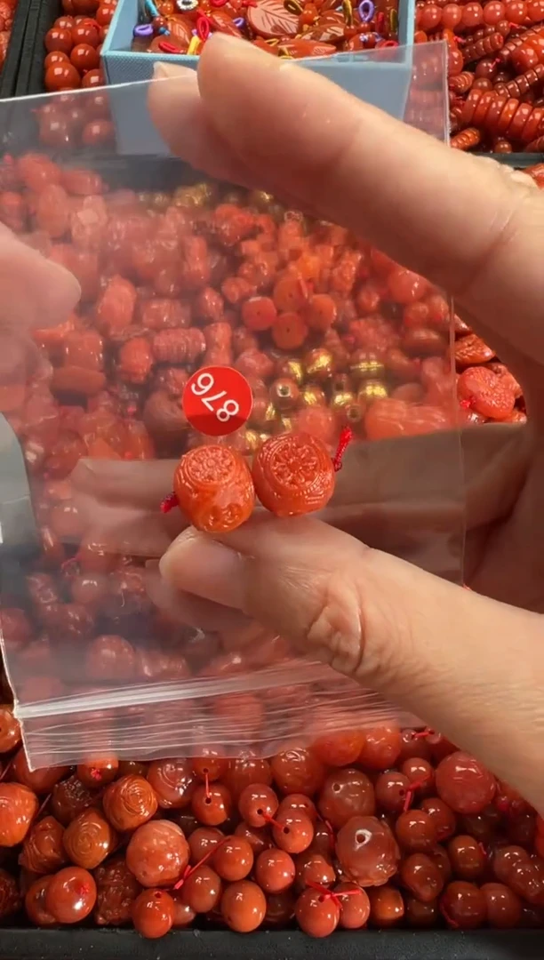 【闪购商品】南红玛瑙颈饰未镶嵌1