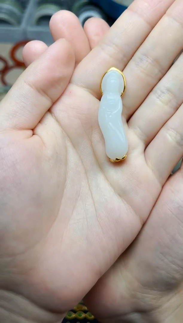 和田玉18K金镶嵌颈饰观音06